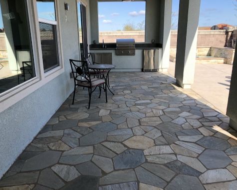 this is a picture of corona flagstone patio