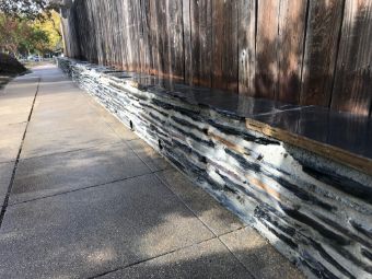 Corona-stacked-stone-veneer-wall